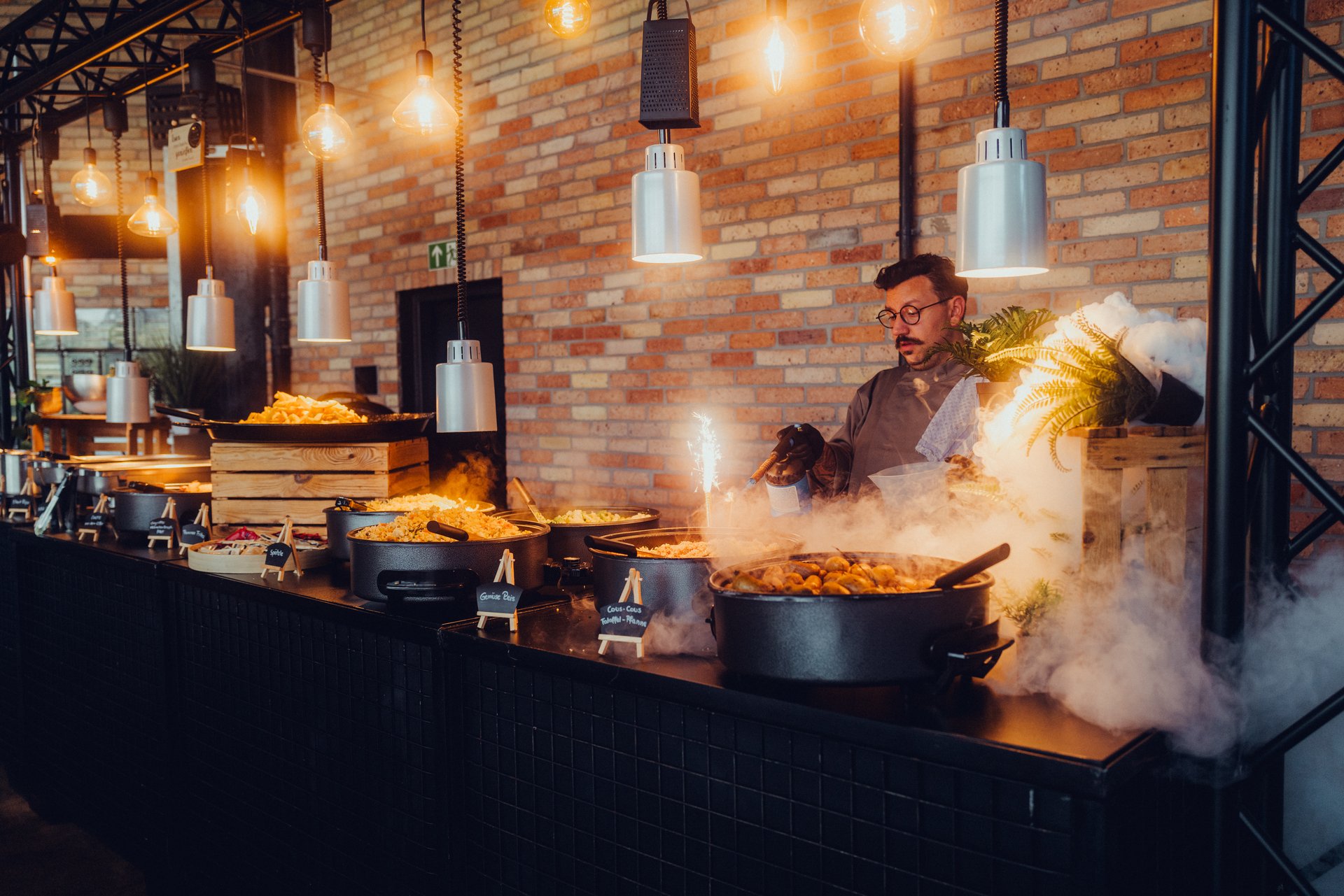 Live Cooking Station — Achtwerk Events Catering